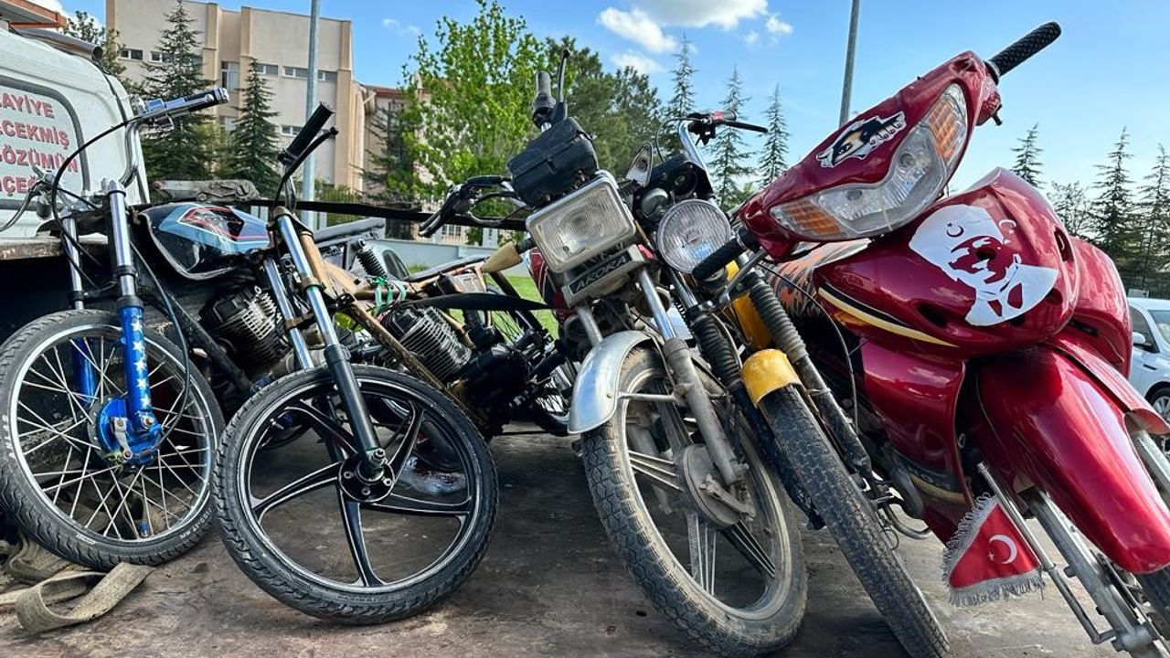 Bolvadin’de motosiklet sürücülerine yönelik denetim