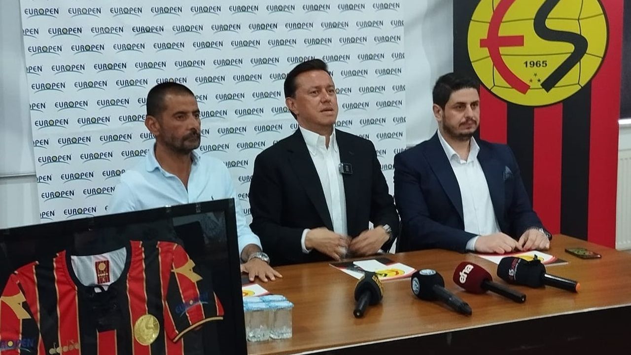 Eskişehirspor, 2 oyuncuyla sözleşme imzaladı