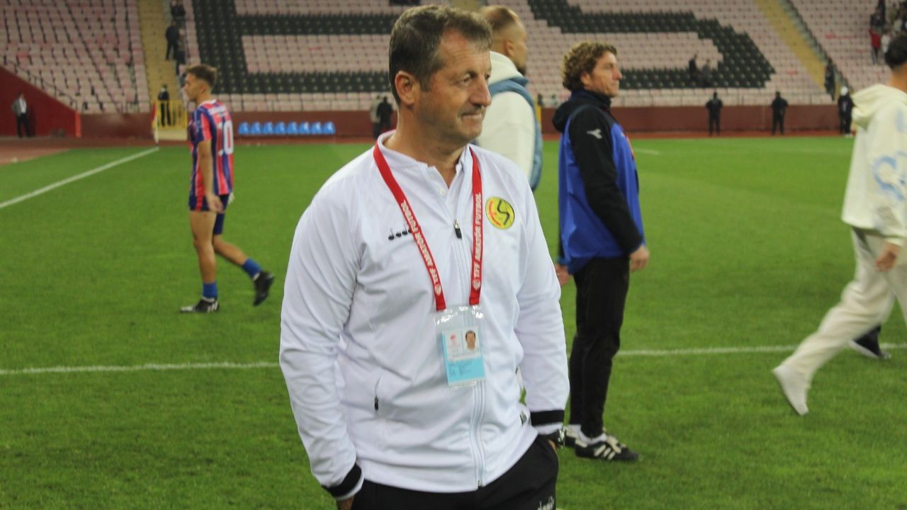 Eskişehirspor'da teknik direktör ayrılığı