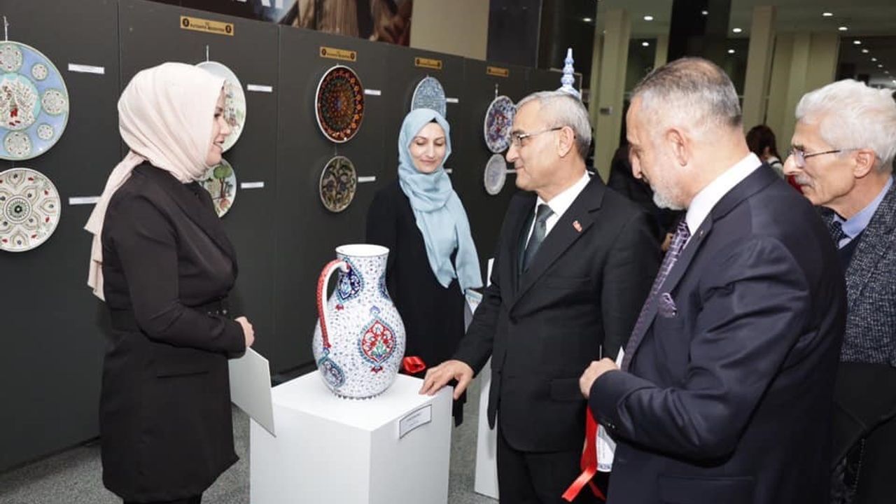 'Uluslararası Türk Çini Sanatı Yarışması'nın ödülleri sahiplerini buldu