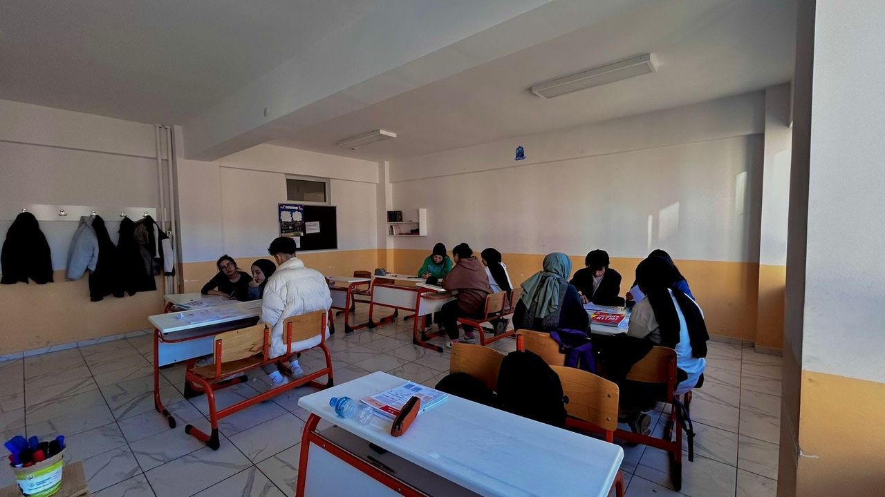 Bilecik'te 'TYT Kampı'nda öğrenciler sınava hazırlanıyor