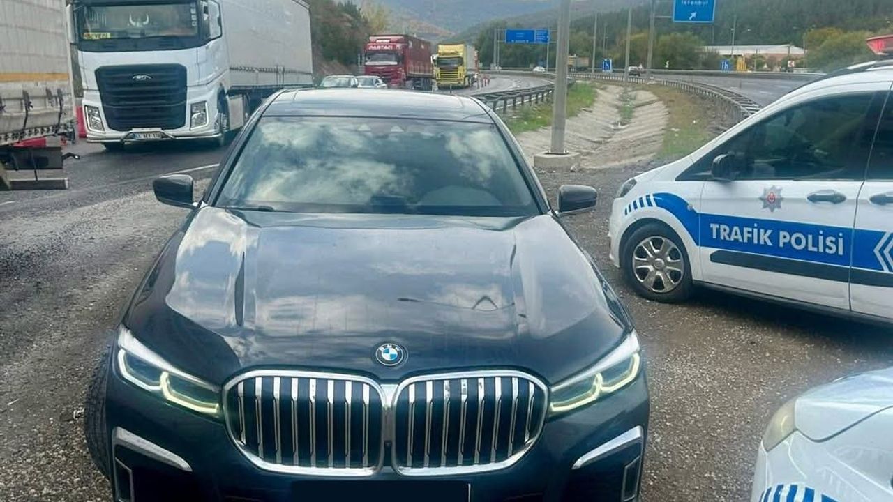 Bilecik'te ikiz plaka kullanan şahıs yakalandı