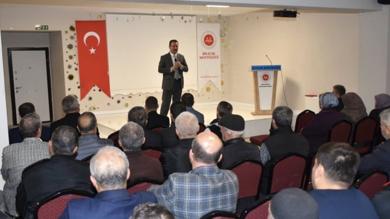 Bilecik Özel Umre Turu İçin Hazırlık Semineri Düzenlendi