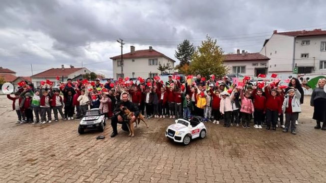 Bilecik’te Minik Öğrencilere Güvenlik Bilinci Aşılandı