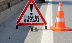 2 aracın karıştığı trafik kazasında 1 kişi yaralanırken, sürücülerden biri olay yerinden kaçtı