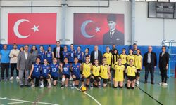 VOLEYBOL ŞAMPİYONU OLDULAR