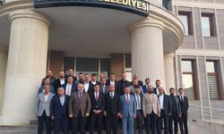 AK PARTİ HEYETİNDEN BAŞKAN DURGUT'A ZİYARET