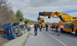 Akaryakıt yüklü tır kaza yaptı: 1 ölü