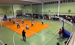 Beylikova Kaymakamlığı Kurumlar Arası Voleybol takımları şampiyonluk için hazırlanıyor