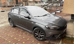 ARAÇLARIN VE BİNALARIN ÜSTÜ KARLA KAPLANDI