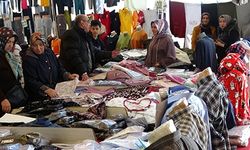 BAYRAM PAZARI İLGİ GÖRÜYOR