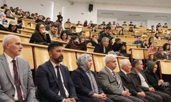 BAŞKAN CEYDA ÇETİN ERENLER, DPÜ'DE "SİYASETTE KADIN"IN KONUĞU OLDU