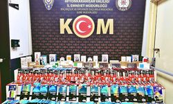 KAÇAK TELEFON PARÇALARI ELE GEÇİRİLDİ