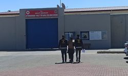 ÇEŞİTLİ SUÇLARDAN 10 YILDIR ARANAN ŞAHSI POLİS YAKALADI