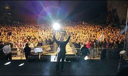 FESTİVALDE FERHAT GÖÇER RÜZGARI