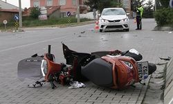 Otomobil ile motosiklet çarpıştı! 1 yaralı