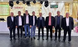 Köy ve Mahalle Muhtarları Olağan Genel Kurulu'nda İrfan Güner yeniden başkan seçildi