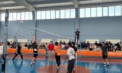 BAHAR DÖNEMİ VOLEYBOL TURNUVASI SONA ERDİ