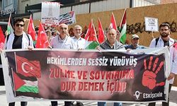 Tıp Fakültesi öğrencileri Filistin için yürüdü