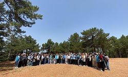 130 KIZ ÖĞRENCİYE MURAT DAĞI KAMPI