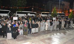 BİLECİK’TE HACI ADAYLARI DUALARLA UĞURLANDI