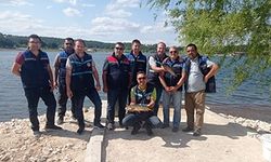 BİLECİK’TE 270 ADET ANAÇ SAZAN BALIĞI GÖLETE SALINDI