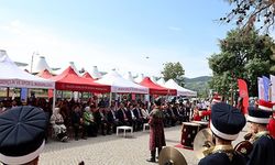 81 İLDEN GELEN GENÇLER SÖĞÜT'TE TARİHLE BULUŞTU