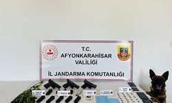 UYUŞTURUCU OPERASYONUNDA 2'Sİ ÇOCUK 4 KİŞİ GÖZALTINA ALINDI