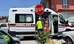 İki otomobil çarpıştı: 2 yaralı