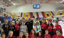 KADIN GÜREŞÇİLER TÜRKİYE ŞAMPİYONASI’NDA BÜYÜK BAŞARI ELDE ETTİ