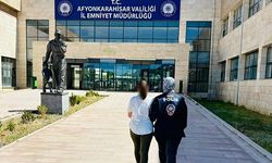 DOLANDIRICILIK SUÇUNDAN ARANAN ŞAHSI POLİS YAKALADI