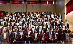 Diş Hekimliği Fakültesi 2025 mezunlarını verdi