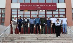 Başkan Kahveci’den DPÜ Sosyal Bilimler MYO’ya ziyaret