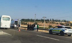 Takla atan otomobildeki 2 kişi yaralandı