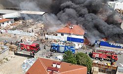 Geri dönüşüm fabrikasında büyük yangın