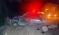 Otomobille elektrikli bisiklet çarpıştı: 1 ölü