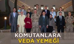 Komutanlara Veda Yemeği