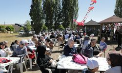Bursiyerler geleneksel piknik şöleninde buluştu