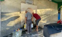 Halka açık çeşmelerde vatandaş yoğunluğu