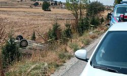 Kütahya’da yol kontrolü yapan jandarma, takla atan otomobilin altında kaldı: 1 şehit
