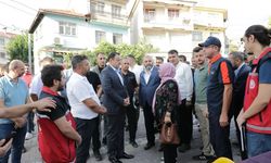Vali Işın deprem sonrası Simav’da vatandaşlarla bir araya geldi