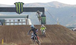 MX2 Dünya Gençler Motokros Şampiyonası final 2. yarışında şampiyon Langenfelder Simon