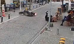 Kediye çarpmamaya çalışırken motosikleti deviren kasksız sürücü ağır yaralandı