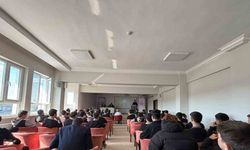 Kütahya Şehit Selim Cansız Anadolu İmam Hatip Lisesinde konferans