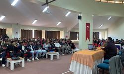 Bilecik’te Osmaneli MYO öğrencilerine teknoloji bağımlılığı eğitimi verildi
