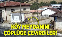 Bilecik'te Hurdacılar köy meydanını çöplüğe çevirdi