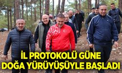 İl protokolü güne doğa yürüyüşüyle başladı