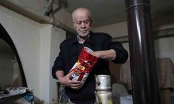 Bodrum katında 15 yıldır hayata tutunmaya çalışıyor