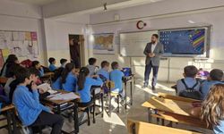 Emet İlçe Vaizi Gül’ün ortaokul öğrencileriyle değerler eğitimi buluşması