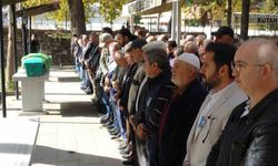 Kütahyalı UNESCO’nun "Yaşayan İnsan Hazinesi" Hamza Üstünkaya son yolculuğuna uğurlandı